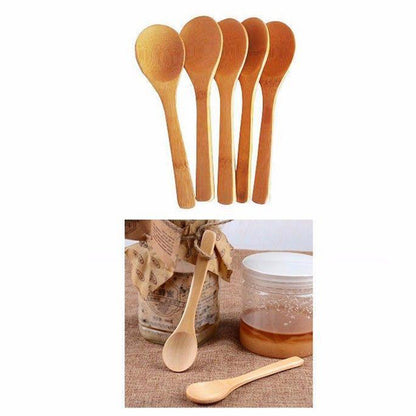 "Set of 5 Petite Wooden Condiment Spoons - Perfect for Seasoning"